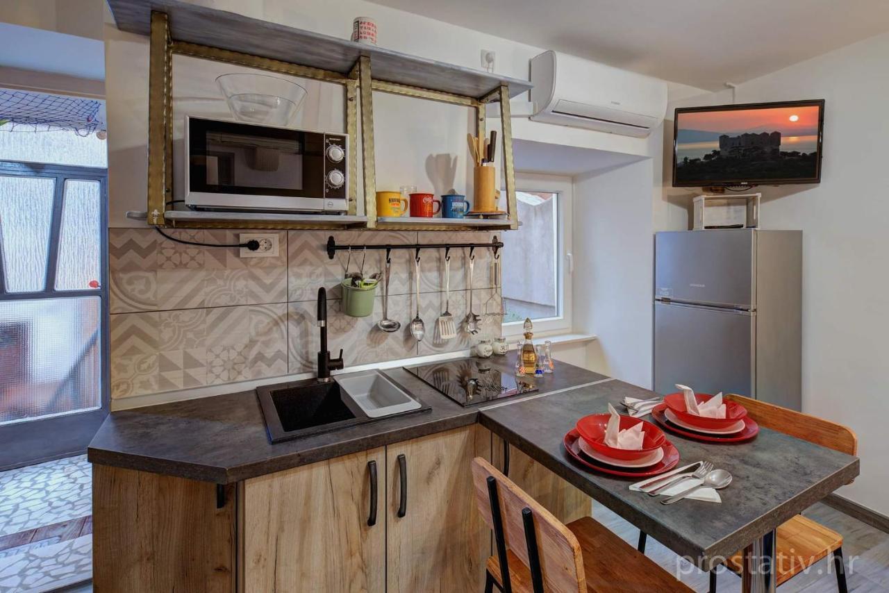 Apartmani Frankopan Senj  Bagian luar foto