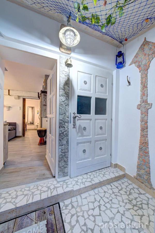 Apartmani Frankopan Senj  Bagian luar foto
