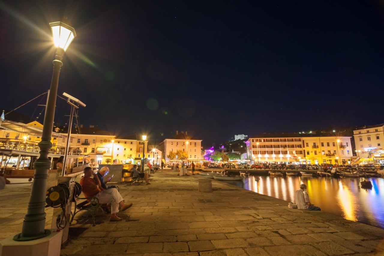 Apartmani Frankopan Senj  Bagian luar foto